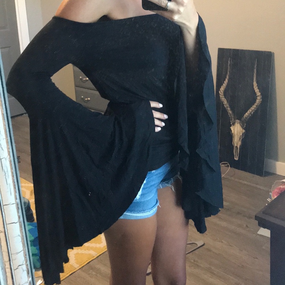 Flare sleeve top